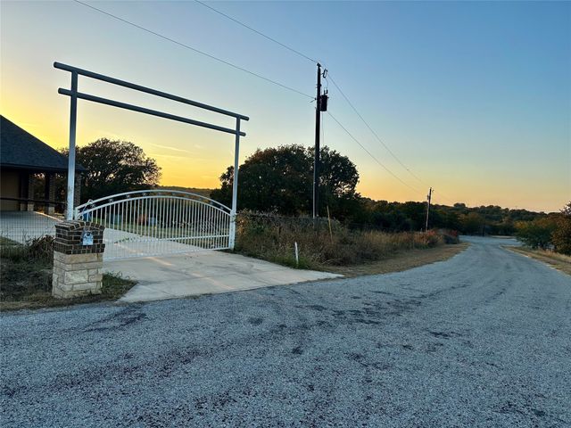 107 Rock Salt Court, Springtown, TX 76082