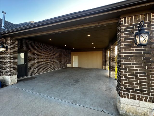 107 Rock Salt Court, Springtown, TX 76082