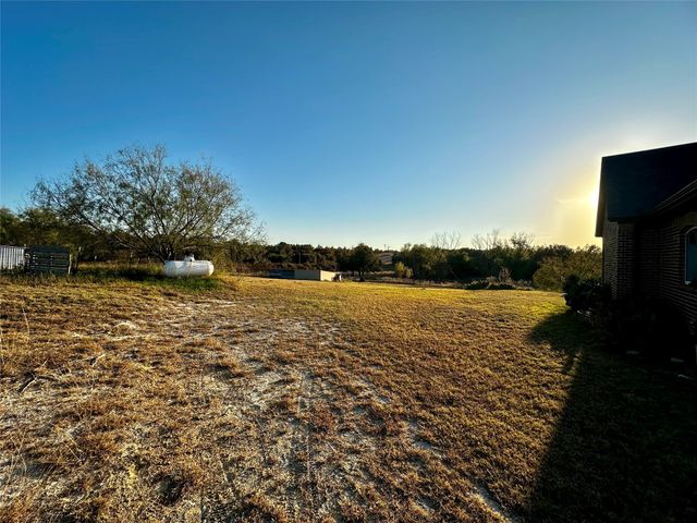 107 Rock Salt Court, Springtown, TX 76082