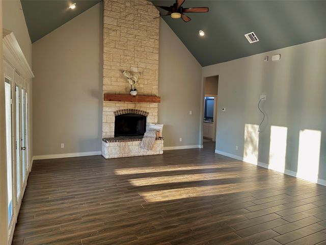 107 Rock Salt Court, Springtown, TX 76082