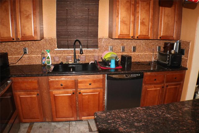 9401 Hillis Street, Houston, TX 77028
