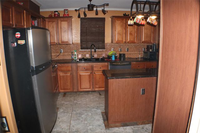 9401 Hillis Street, Houston, TX 77028