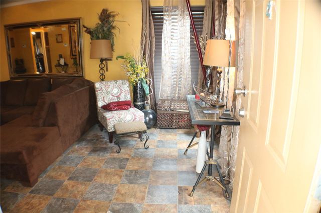 9401 Hillis Street, Houston, TX 77028