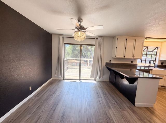 23944 Oakmont Way, Auburn, CA 95602
