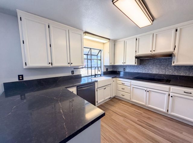 23944 Oakmont Way, Auburn, CA 95602