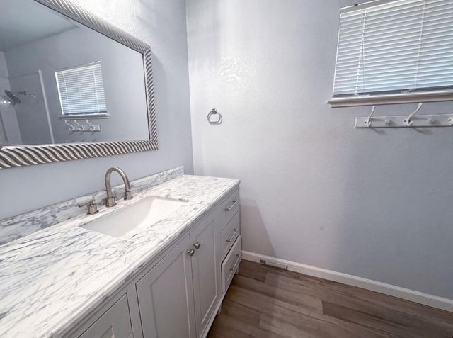 23944 Oakmont Way, Auburn, CA 95602