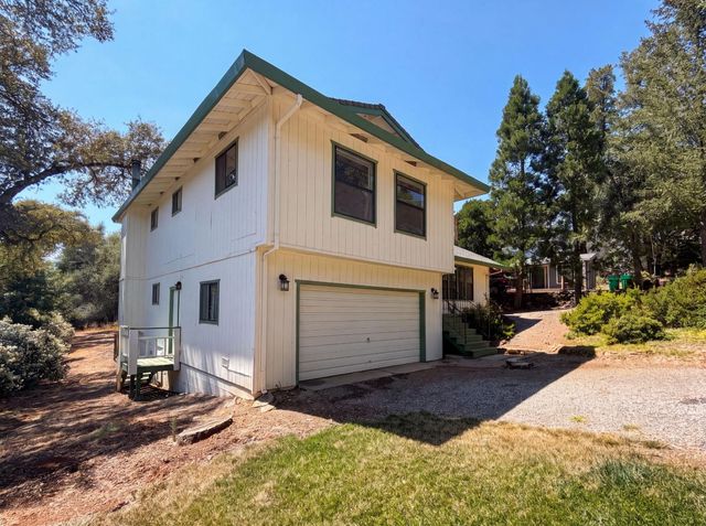 23944 Oakmont Way, Auburn, CA 95602