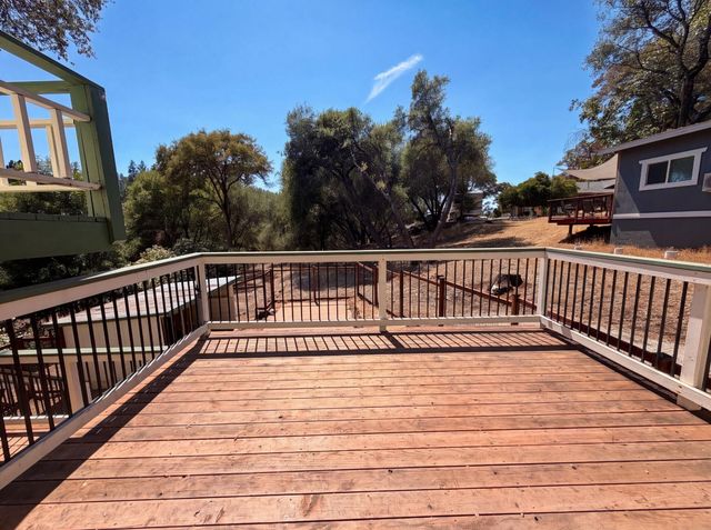23944 Oakmont Way, Auburn, CA 95602