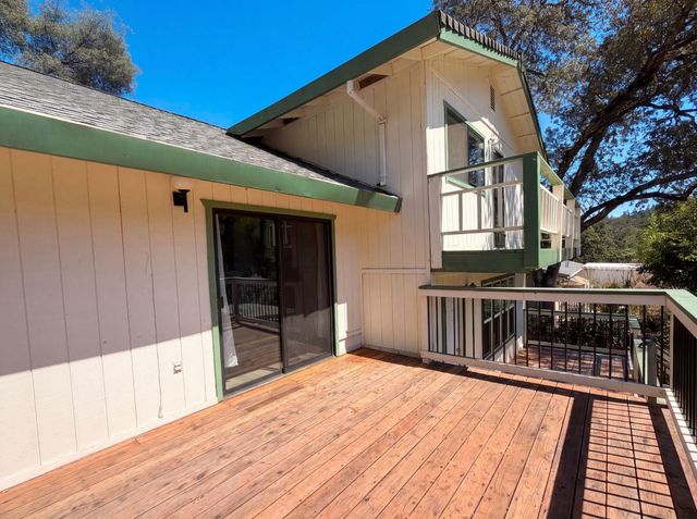 23944 Oakmont Way, Auburn, CA 95602