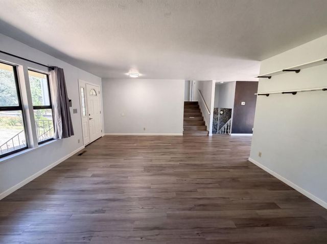 23944 Oakmont Way, Auburn, CA 95602