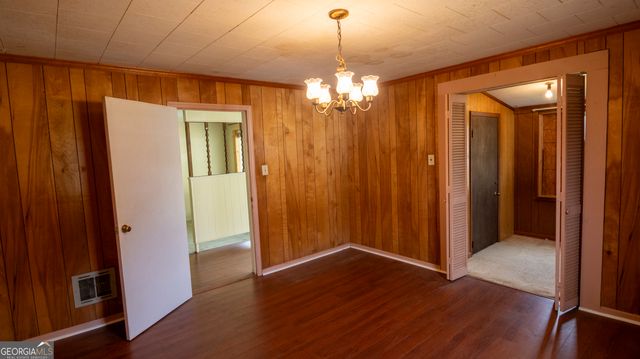 113 Pine Circle, Lagrange, GA 30241