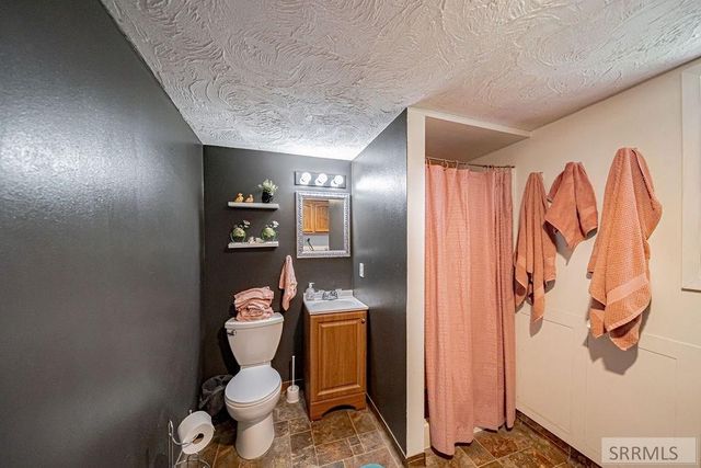 2090 S Heather Lane, Ammon, ID 83406