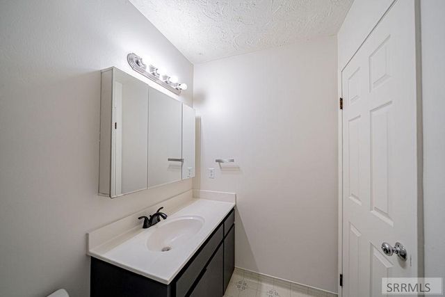 2090 S Heather Lane, Ammon, ID 83406