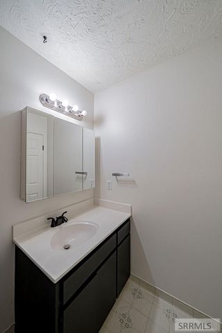 2090 S Heather Lane, Ammon, ID 83406
