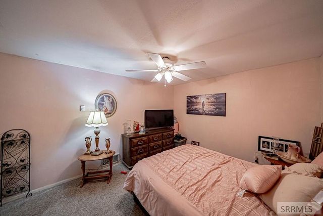 2090 S Heather Lane, Ammon, ID 83406