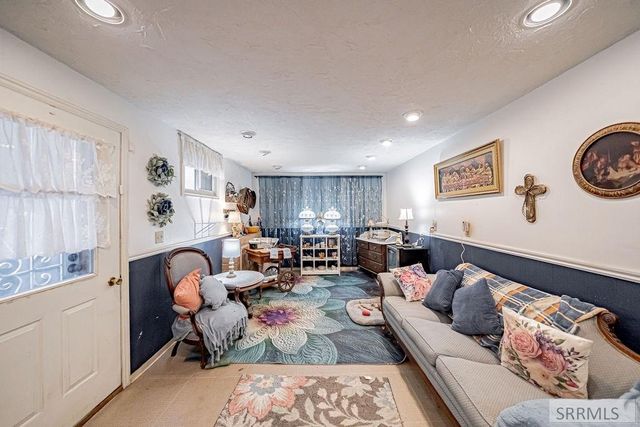 2090 S Heather Lane, Ammon, ID 83406
