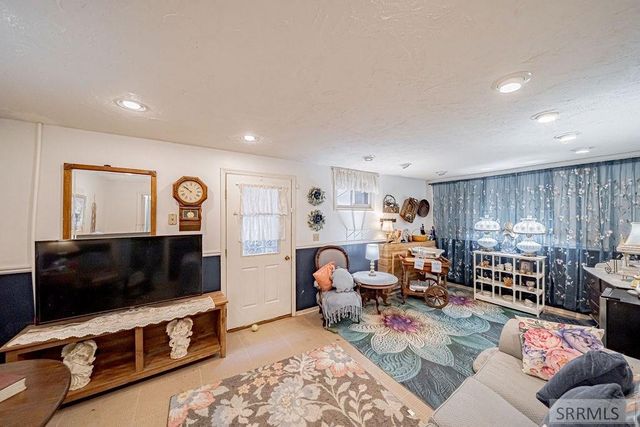 2090 S Heather Lane, Ammon, ID 83406