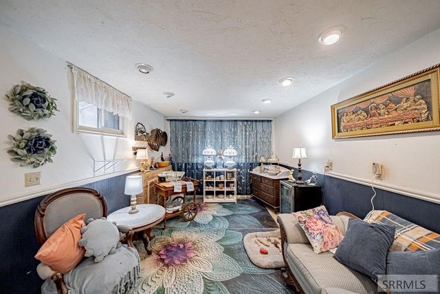 2090 S Heather Lane, Ammon, ID 83406