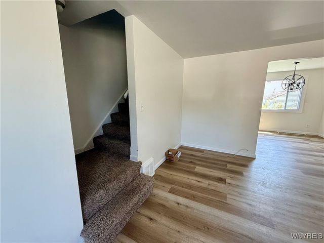 7 Bennett Village, Buffalo, NY 14214