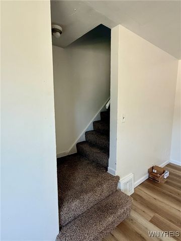 7 Bennett Village, Buffalo, NY 14214