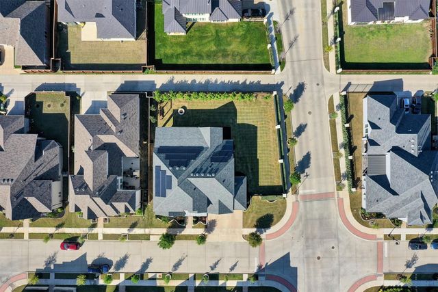 1719 Silver Marten Trail, Arlington, TX 76005