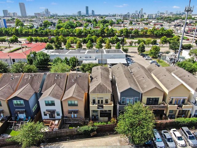4648 Cornish Street, Houston, TX 77007