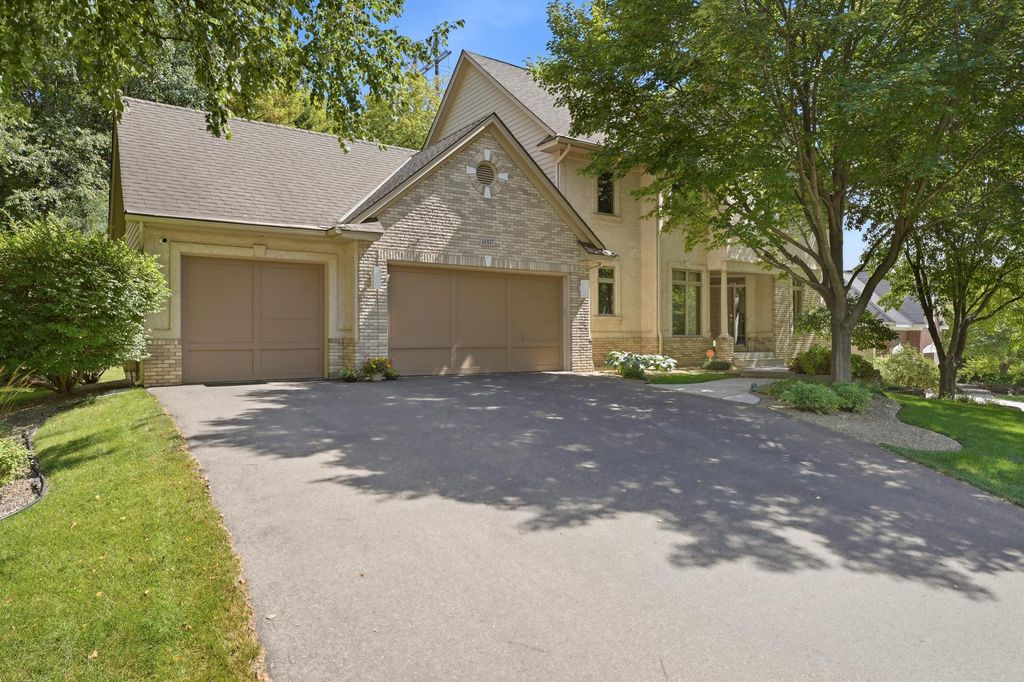 14817 Summit Oaks Drive, Burnsville, MN 55337 — photo 2