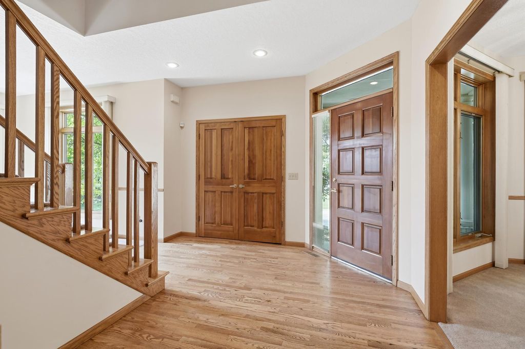 14817 Summit Oaks Drive, Burnsville, MN 55337 — photo 5