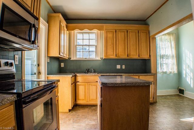 617 Gales Avenue, Winston-salem, NC 27103