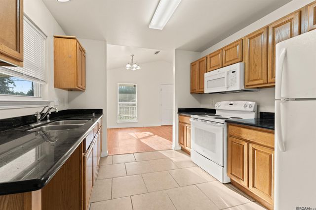 370 Cedar Ln, Ponchatoula, LA 70454