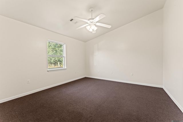 370 Cedar Ln, Ponchatoula, LA 70454