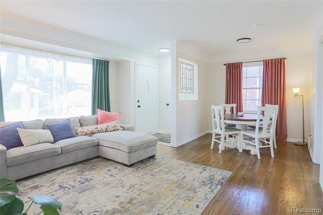 18441 Frazho Road, Roseville, MI 48066