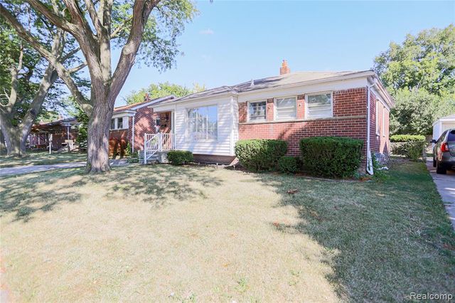 18441 Frazho Road, Roseville, MI 48066