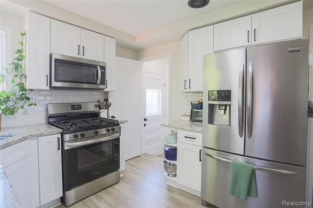 18441 Frazho Road, Roseville, MI 48066