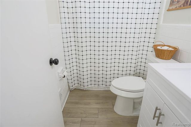 18441 Frazho Road, Roseville, MI 48066
