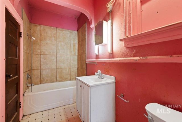 2114 N 9th St, Boise, ID 83702