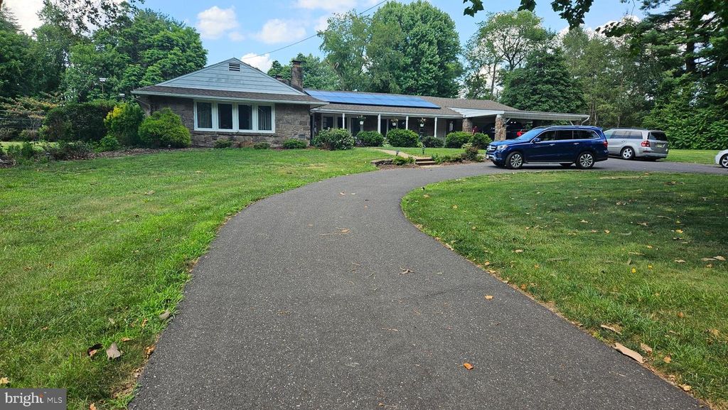 204 DALE RD, Mt Holly, NJ 08060