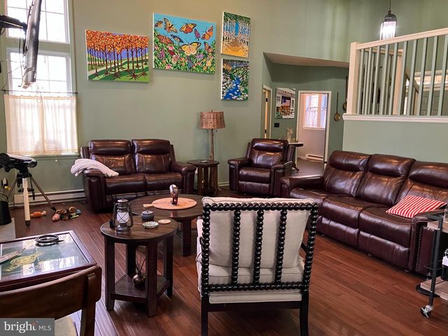 408 GENTIAN LN, Pocono Pines, PA 18350