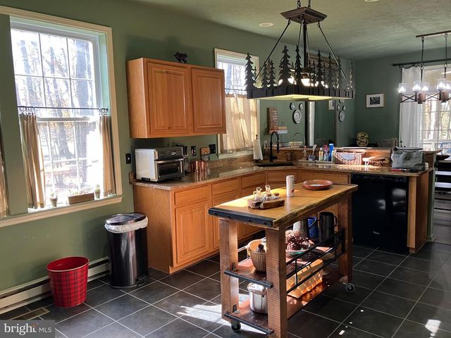 408 GENTIAN LN, Pocono Pines, PA 18350