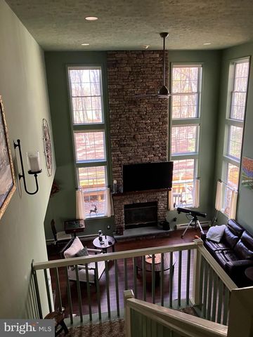 408 GENTIAN LN, Pocono Pines, PA 18350