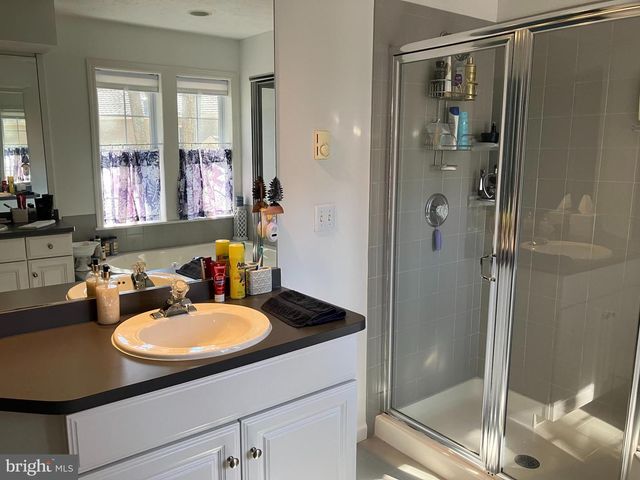 408 GENTIAN LN, Pocono Pines, PA 18350