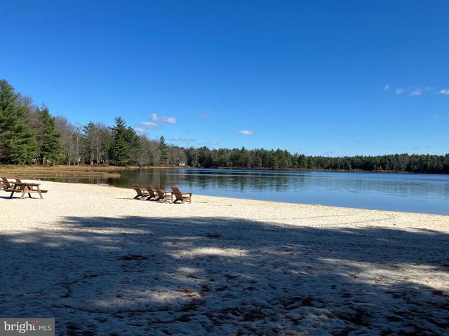 408 GENTIAN LN, Pocono Pines, PA 18350