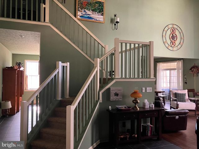 408 GENTIAN LN, Pocono Pines, PA 18350