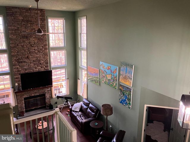 408 GENTIAN LN, Pocono Pines, PA 18350