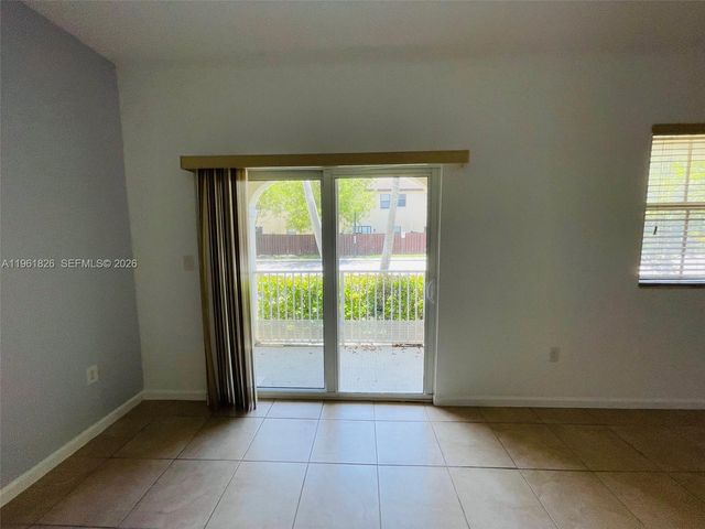 11601 NW 89th St 106, Doral, FL 33178