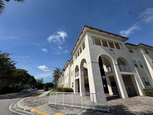 11601 NW 89th St 106, Doral, FL 33178