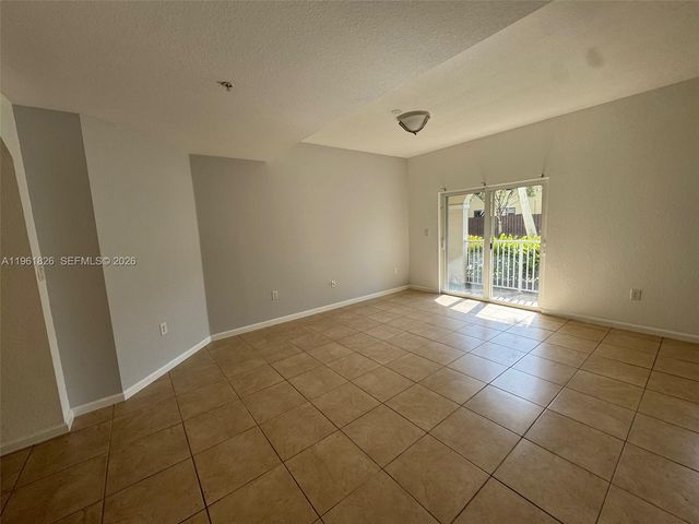 11601 NW 89th St 106, Doral, FL 33178