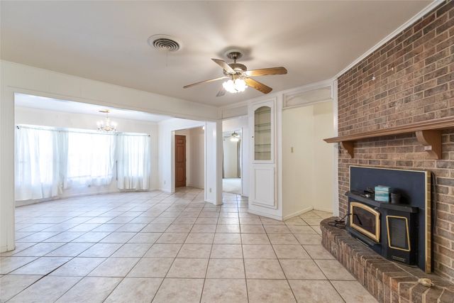 2102 Woodridge Drive, Abilene, TX 79605