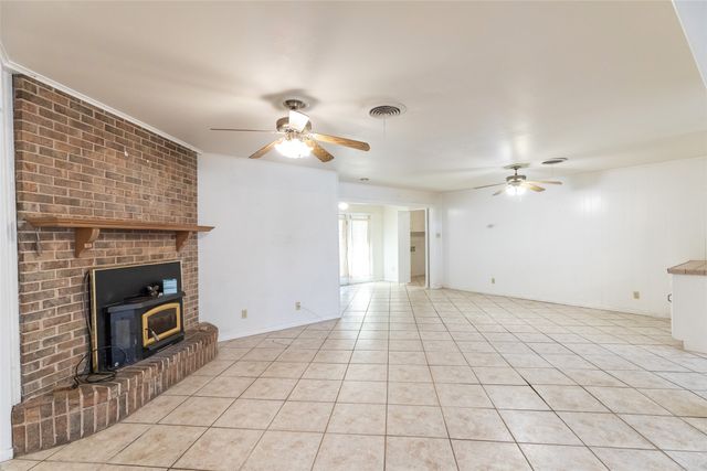 2102 Woodridge Drive, Abilene, TX 79605
