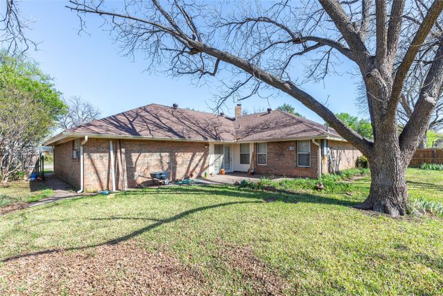 2102 Woodridge Drive, Abilene, TX 79605